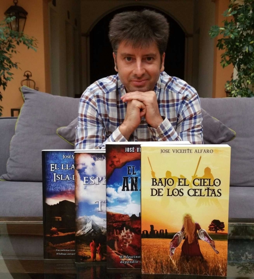 Foto del autor/a José Vicente Alfaro